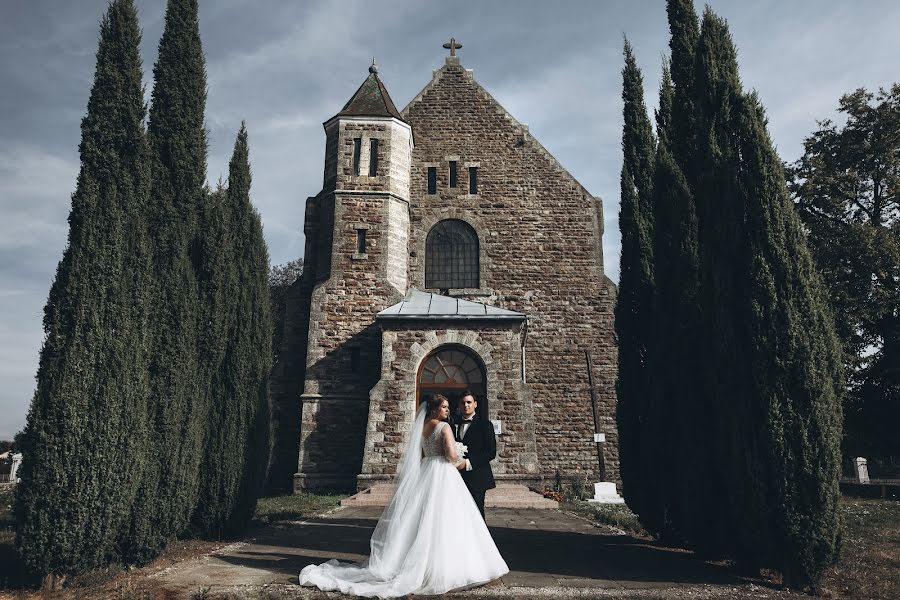 Fotógrafo de casamento Vasili Kovach (kovach). Foto de 11 de setembro 2019