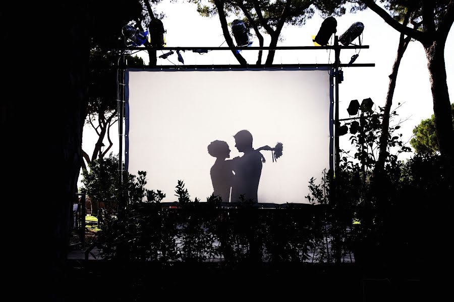 Fotografo di matrimoni Massimiliano Uccelletti (uccelletti). Foto del 8 aprile 2015