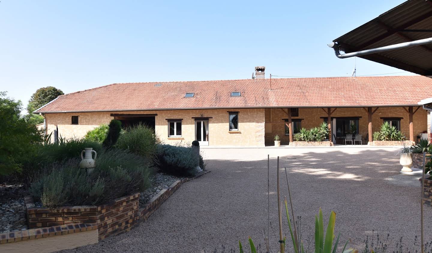 Propriété avec piscine Bourg-en-Bresse