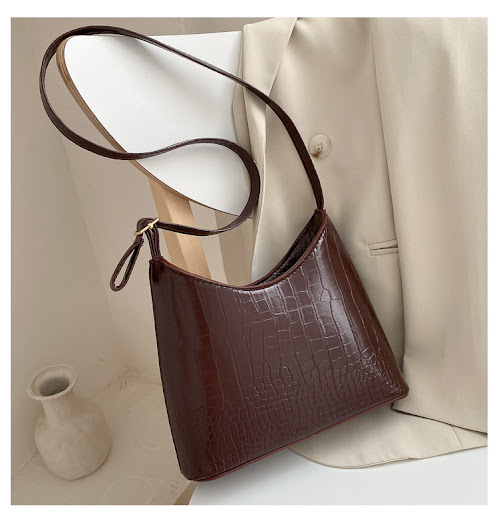 Title 9, Popular one-shoulder retro underarm bag. Perfec...