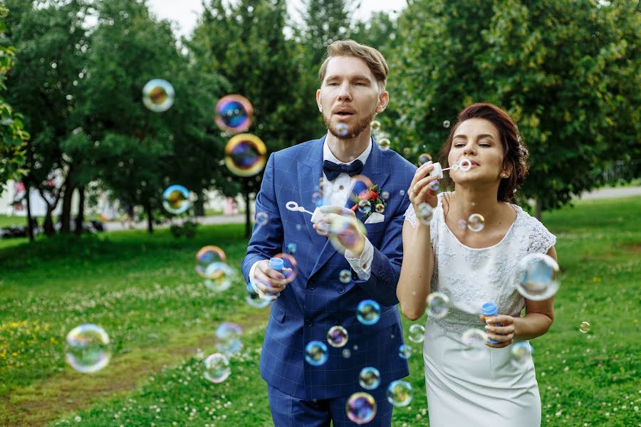 Fotografer pernikahan Viktor Lyubineckiy (viktorlove). Foto tanggal 1 Juli 2019