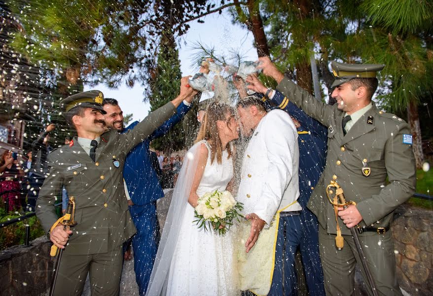 Fotógrafo de casamento Kyriakos Apostolidis (kyriakosapostoli). Foto de 9 de março 2023