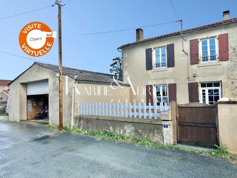 Vente maison 5 pièces 110 m² à Fontenay-le-Comte (85200), 163 000 €