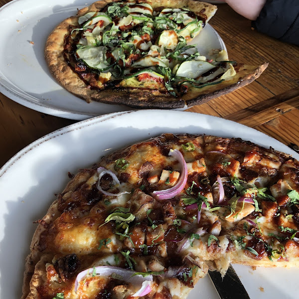 Gluten-Free Pizza at Versante Hearth + Bar