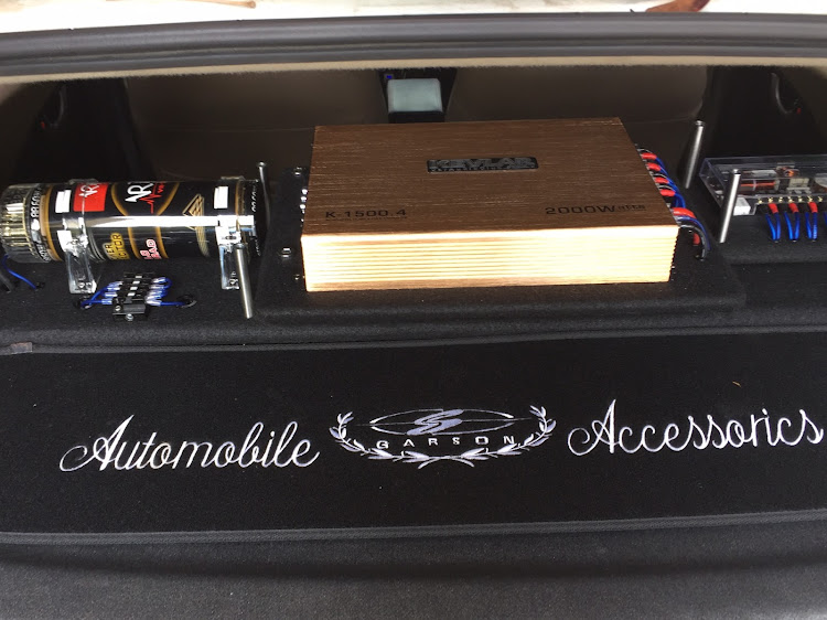 フィットのカスタムオーディオに関するカスタム事例の投稿画像1枚目