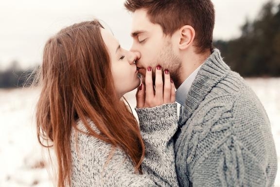 好きでもない男と キスする夢ってどういう意味 Trill トリル