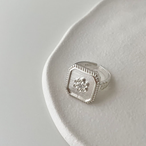 Title 2, 925 Silver Love Heart-shaped Ring for Women Nic...