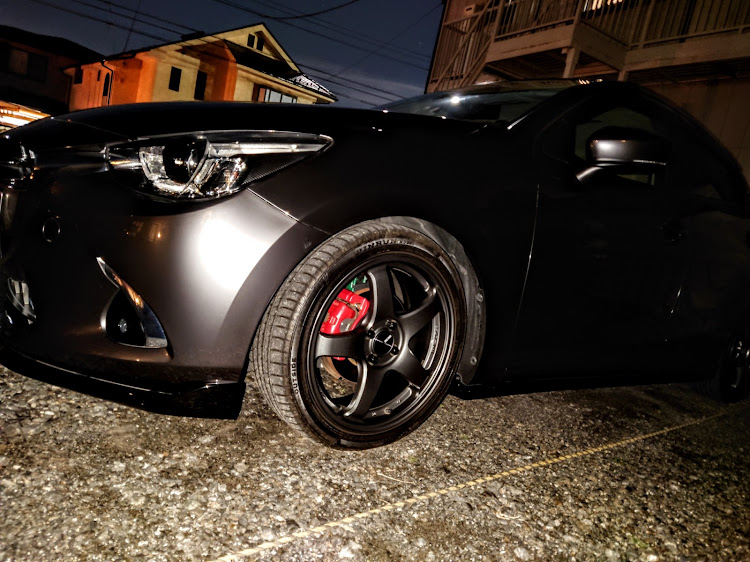 デミオのエンケイ・デミオ人気になって🥺・いいね＆フォロー＆コメントありがとうございます・洗車・寒いに関するカスタム事例の投稿画像2枚目