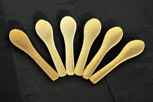 Bakeys edible spoons.