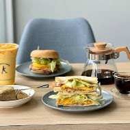 Ramble Cafe 漫步藍咖啡(南港昆陽店)