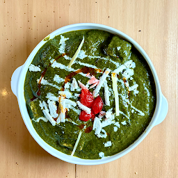 PALAK PANEER / SPINACH COTTAGE CHEESE CURRY  [ popular ]