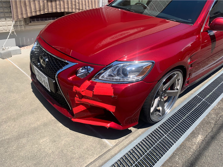 GSの自爆事故・バンパー破壊・ドリ車・プレッシャースイッチ故障に関するカスタム事例の投稿画像3枚目