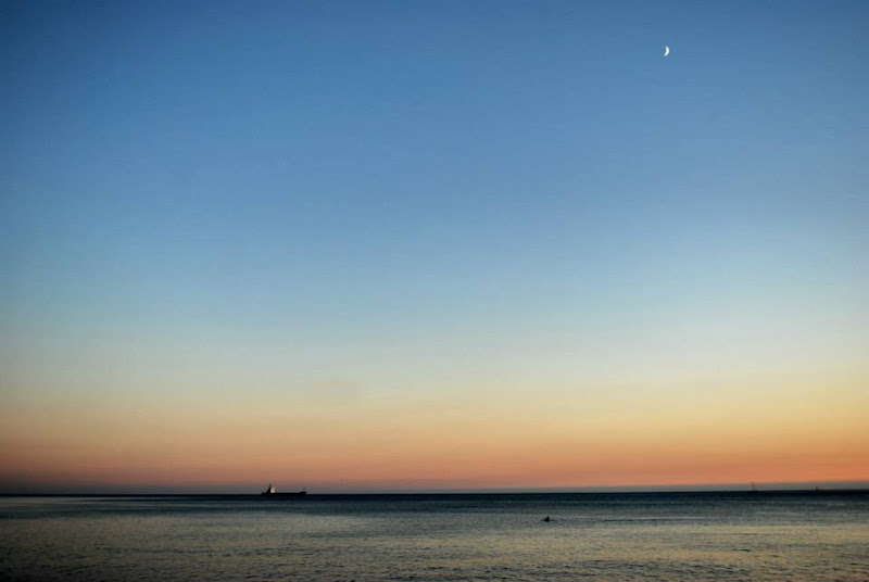 Moon and sea di laravet