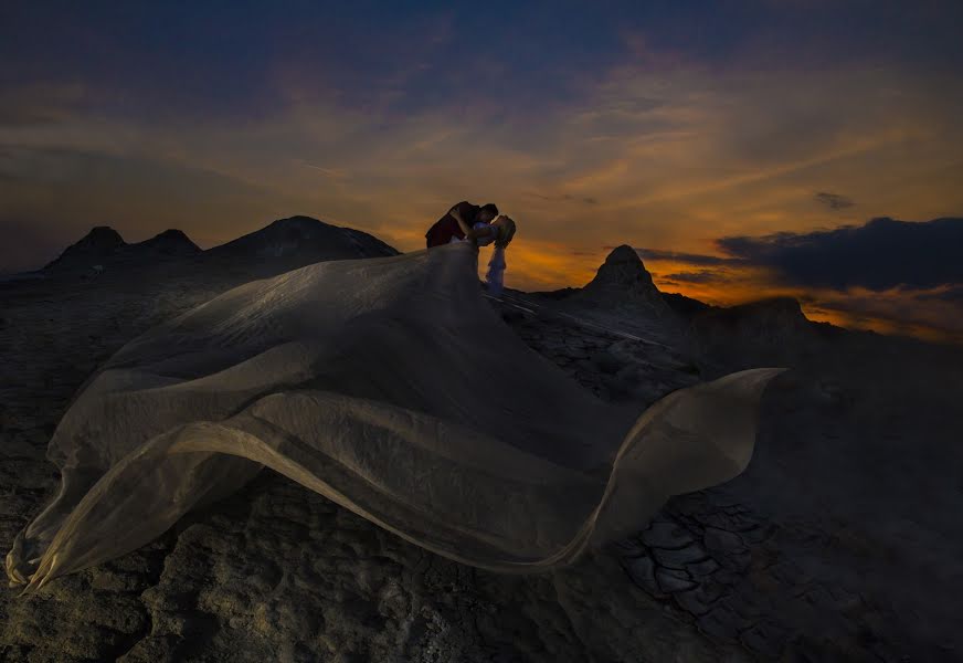 Fotógrafo de bodas Ciprian Mocanu (studio8mm). Foto del 7 de septiembre 2016