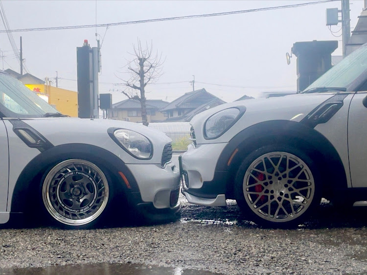 ミニ クロスオーバーのMINI R60・CROSSOVER・上から目線なヤツ・上から愛車に関するカスタム事例の投稿画像1枚目