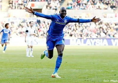 Demba Ba opnieuw grote held van Chelsea