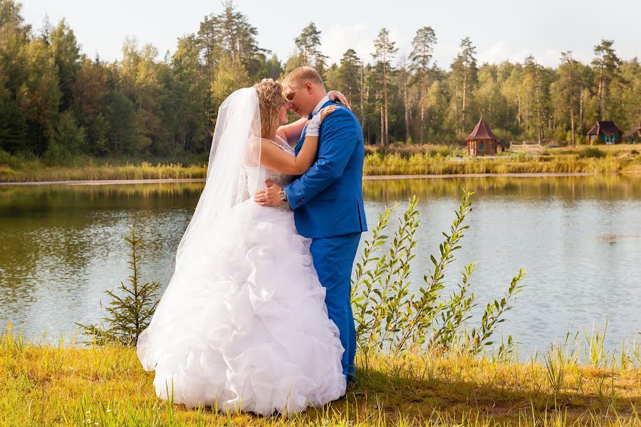 Fotógrafo de casamento Aleksandr Lipatov (lipatov). Foto de 12 de novembro 2015