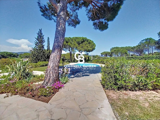 Villa with pool 2