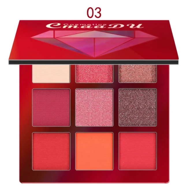 Paleta de sombras de olhos 9 cores Diamond Bright. Sombra de brilho intenso, para um olhar radiante e com efeito de alto brilho, destacando os olhos.