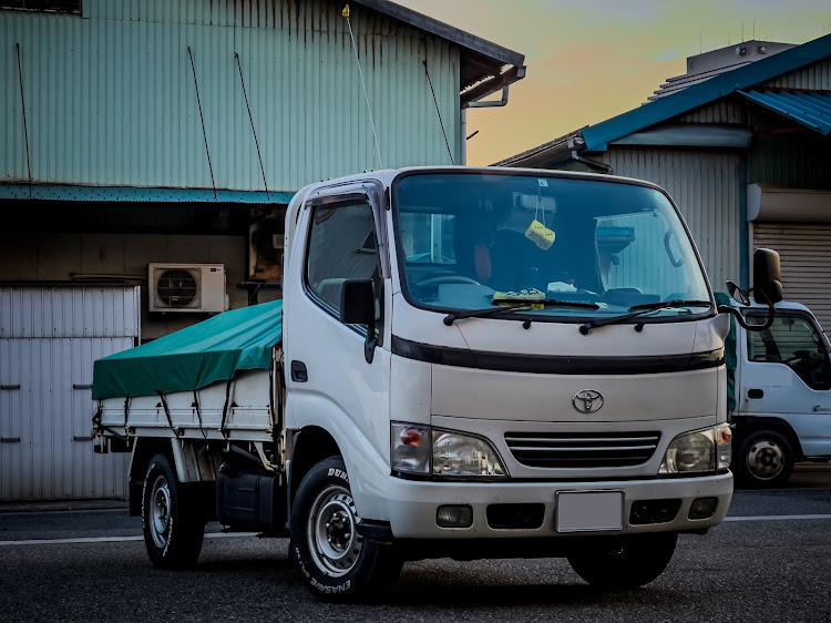 スラどんさんが投稿したトヨタ ダイナ・ドライバーシフトノブ・シフトノブ交換・工具好き・Weraに関するカスタム事例の投稿画像3枚目