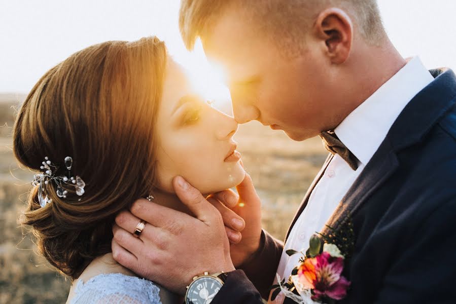 Fotógrafo de casamento Daniil Vasyutin (daniilvasiutin). Foto de 26 de março 2017