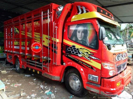 truck canter modifications HD wallpapers