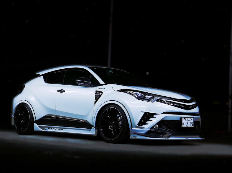 C-HRの一眼レフ撮影・めざせPickupcars・寒すぎる・PickUpCars2025に関するカスタム事例の投稿画像1枚目