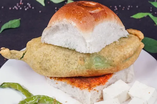 Mirchi Vada Pav