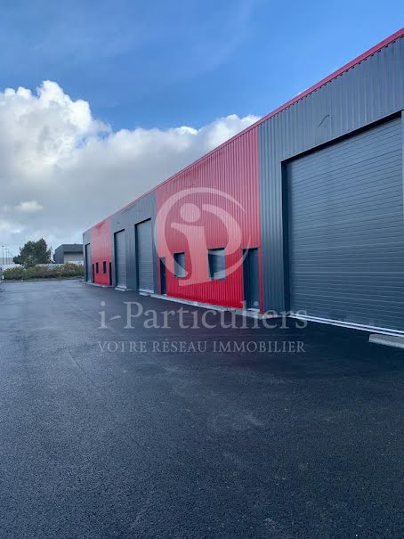 Location  locaux professionnels  216 m² à Belin-Béliet (33830), 1 612 €