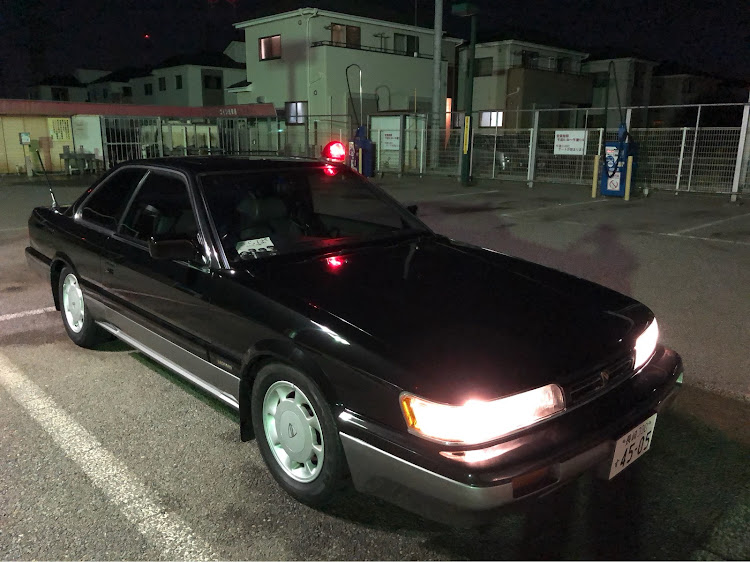 レパードのあぶない刑事・洗車・パトライト・テンション上がり過ぎ・お許しくださいに関するカスタム事例の投稿画像1枚目
