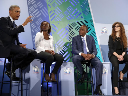 DISCUSSING PROGRESS: U.S. President Barack Obama (L) and Kenya's President Uhuru Kenyatta (2nd R) take part in a roundtable with young businesspeople at the Global Entrepreneurship Summit at the United Nations compound in Nairobi, Kenya July 25, 2015. Photo/REUTERS