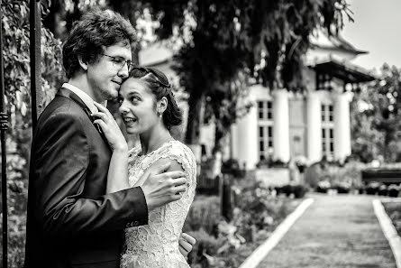 結婚式の写真家Mihai Dumitru (mihaidumitru)。2017 10月10日の写真