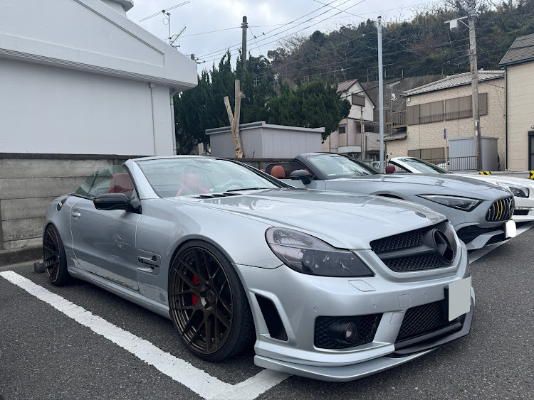 SLの謹賀新年2025・SL63AMG・SLかっこいい・磯料理 かねあ・オープンカー最高！に関するカスタム事例の投稿画像3枚目