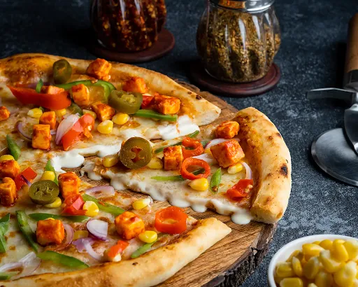 Paneer Zingy Spicy Pizza