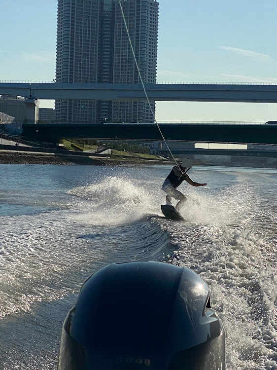 1児のパパさんが投稿した東京・ウェイクボード・東京湾・メルセデスGLSに関するカスタム事例の投稿画像3枚目