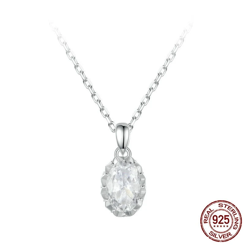 Collier goutte d'eau en moissanite 1 carat étincelante, argent S925 plaqué or blanc. Élégance et luxe léger pour un éclat exceptionnel.