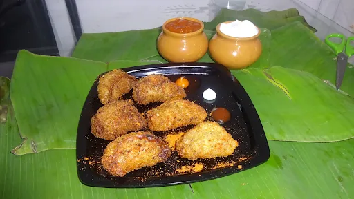 Chicken Kurkare Peri Peri Momos