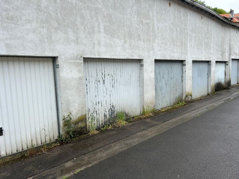 Vente parking  15 m² à Hayange (57700), 9 000 €