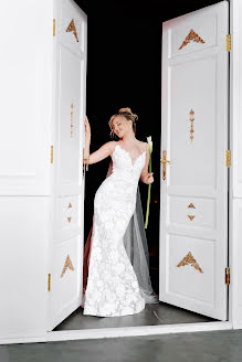 Wedding photographer Yuliya Moiseeva (yulyamoiseeva). Photo of 24 April