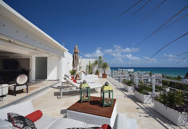 Appartement avec terrasse et piscine 10