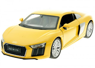 Модель машины 124 Audi R8 V10 Welly за 1 045 руб.