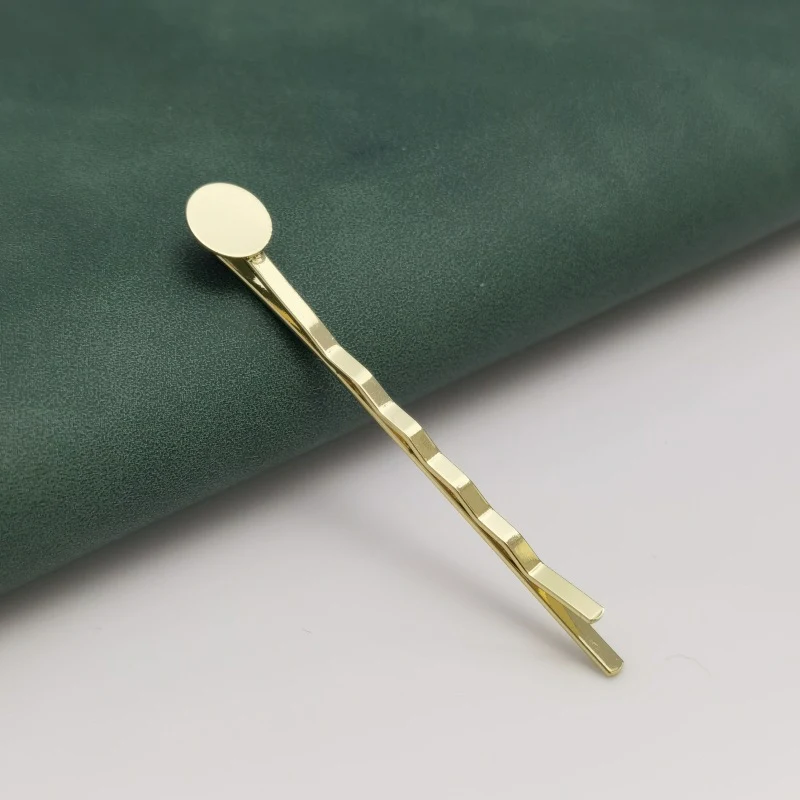 Accessori Laterali per Capelli a Onda Fissaggio Elegante e Pratico Perfetti per Acconciature Semplici da Applicare Valorizzano Ogni Look.