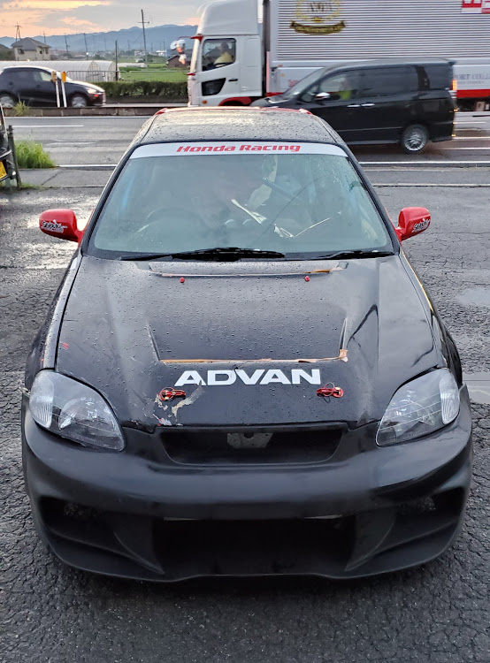 シビックタイプRのEK9・シビック・ホンダ・DIY・YouTubeに関するカスタム事例の投稿画像1枚目