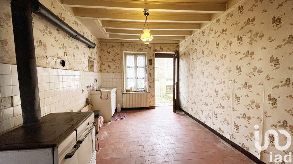 Vente maison 4 pièces 99 m² à Perroy (58220), 35 000 €