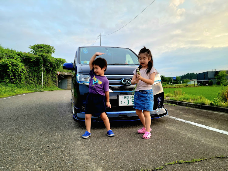 セレナのSERENA.TRIBE・猛暑・週末は孫たちが〜🥴・梅雨の晴れ間・熱中症に気をつけて!!に関するカスタム事例の投稿画像2枚目