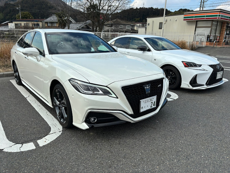 クラウンセダンの納車・IS・セダン女子に関するカスタム事例の投稿画像1枚目