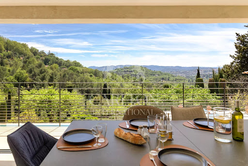 House with pool and terrace 2