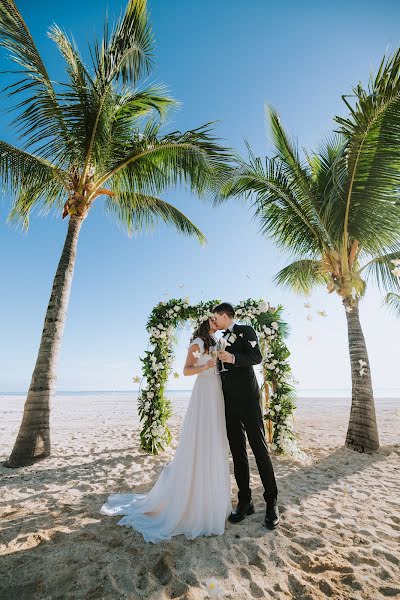 Wedding photographer Darya Nikolaychuk (daryarich20). Photo of 26 August 2019