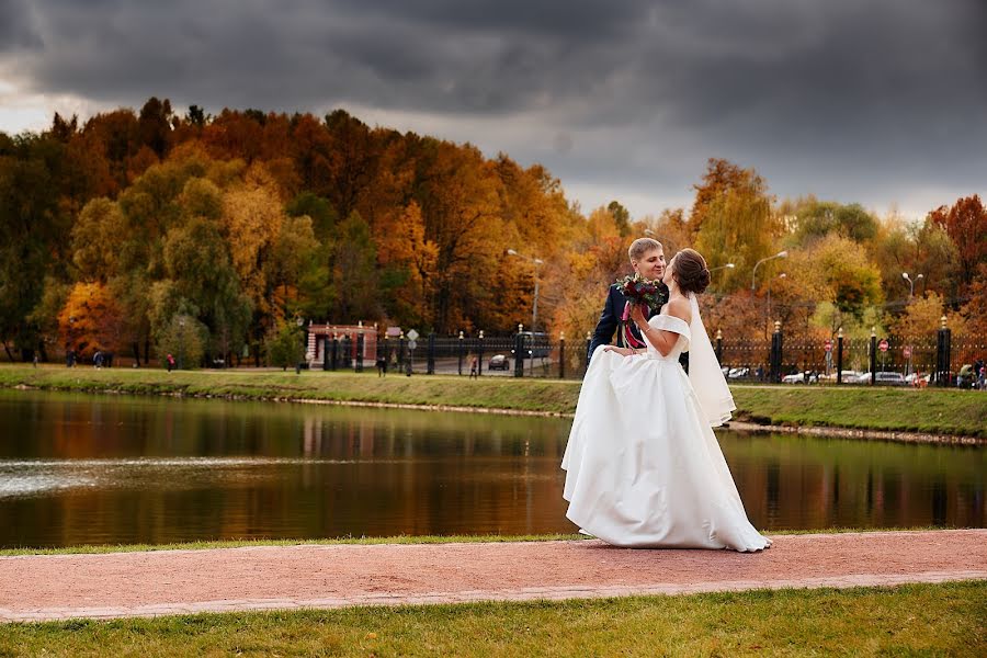 Svadobný fotograf Evgeniy Oparin (oparin). Fotografia publikovaná 10. októbra 2019