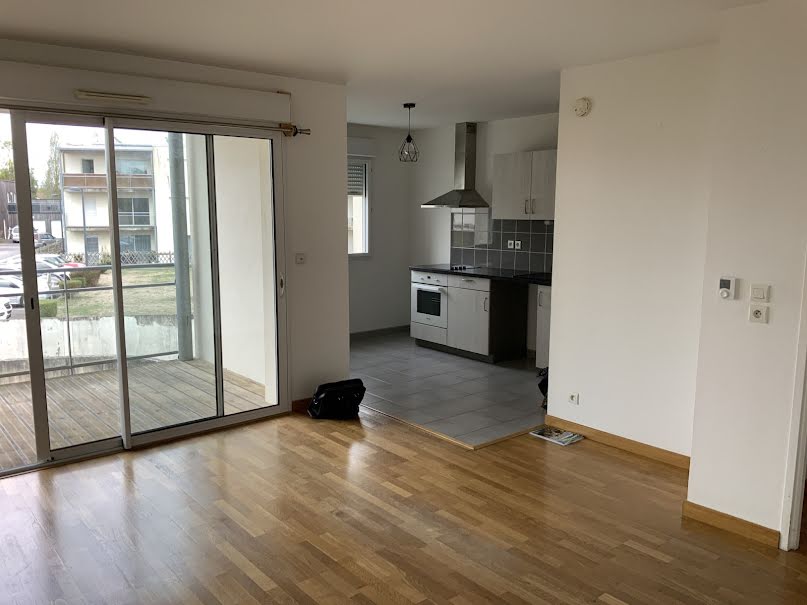 Location  appartement 2 pièces 48.66 m² à Sainte-Pazanne (44680), 585 €